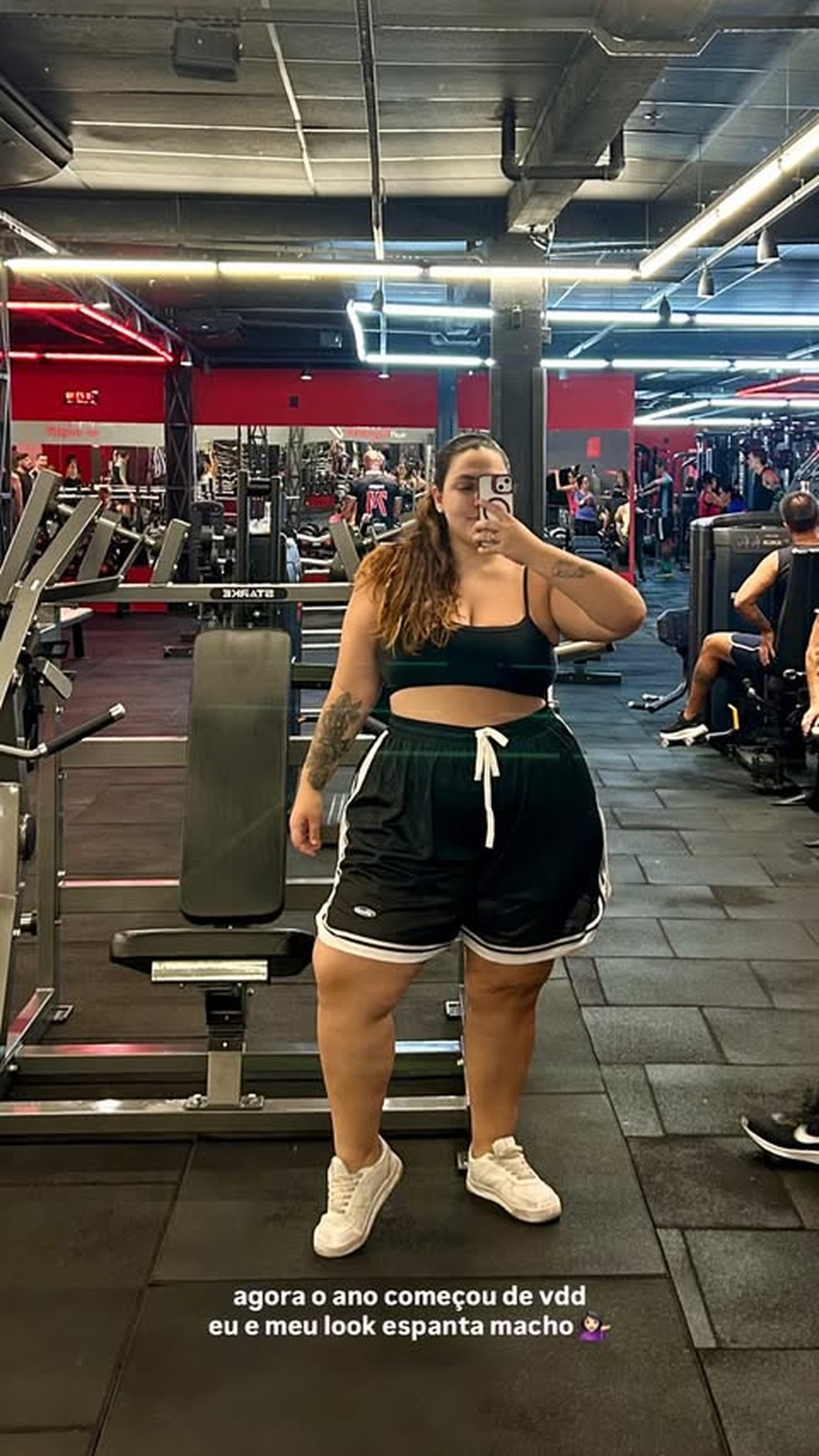 Vica Brenner na academia — Foto: Reprodução/Instagram