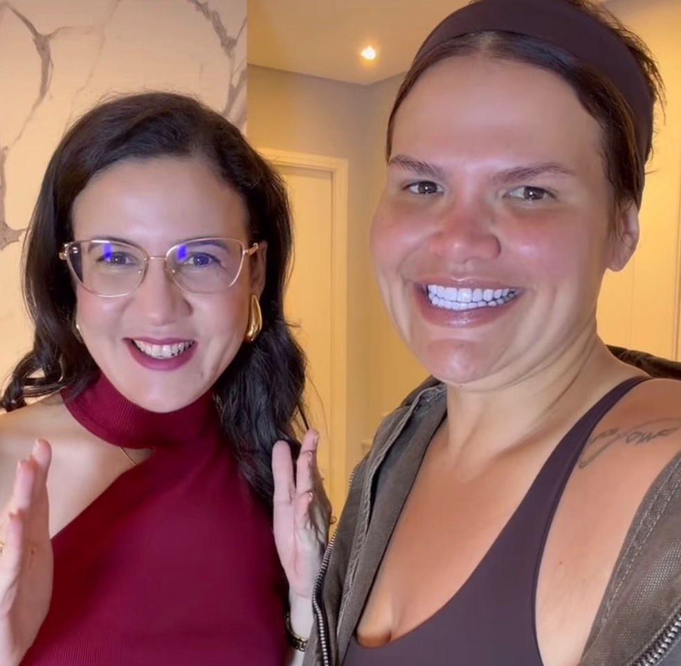 Thais Carla e a clínica geral Manoela Souza — Foto: Reprodução/Instagram