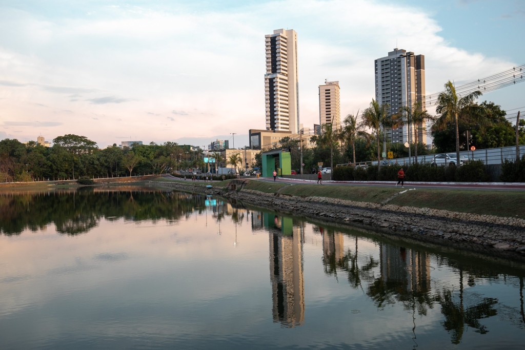 Trânsito vai operar no sistema pare e siga na região do Parque das Águas