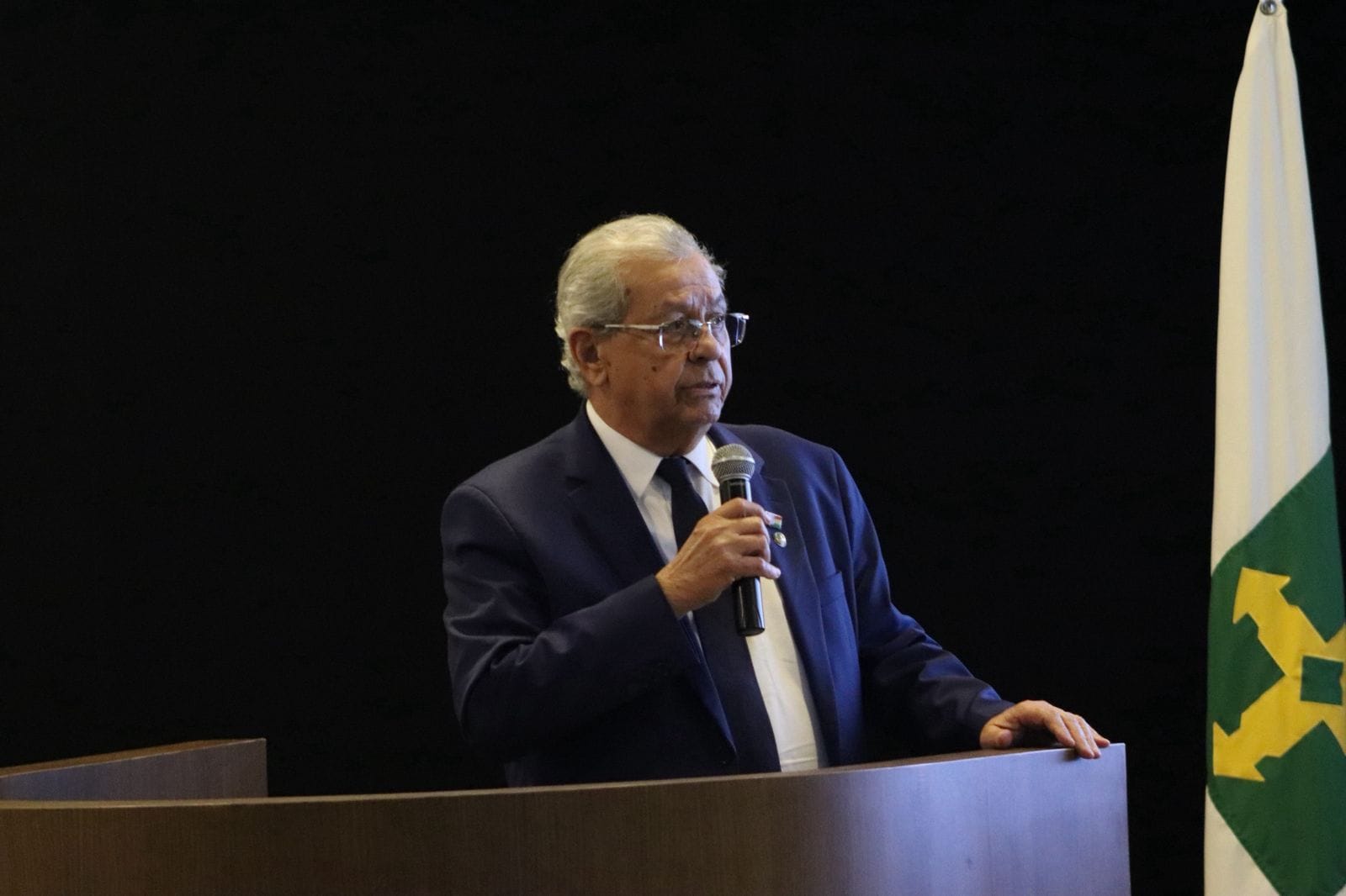 Jayme Campos ataca projeto de ‘9 anos’ da BR-163 e prevê convocação no Senado