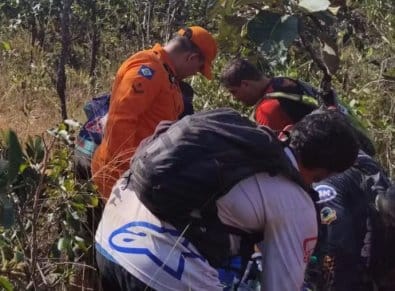 Aventureiro sofre parada cardiorrespiratória durante trilha de moto e resgate dura 4 horas
