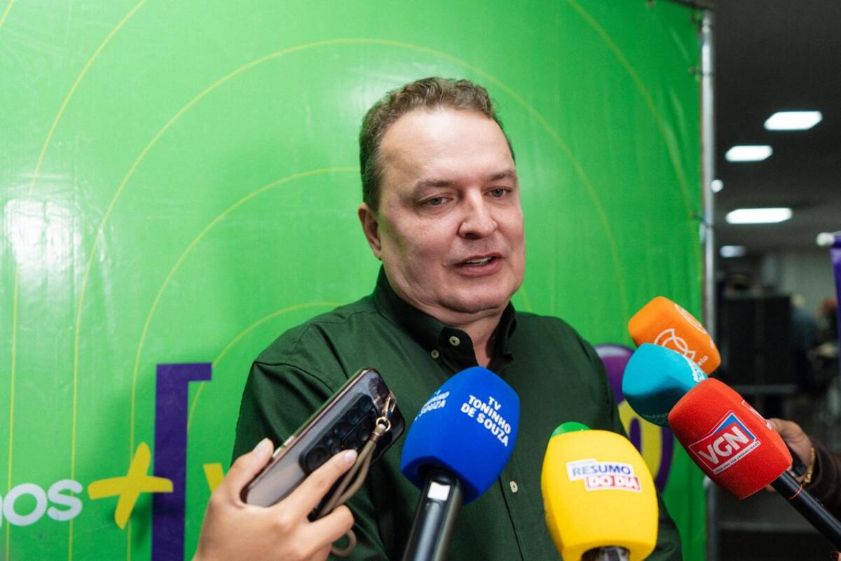 Max nega articulação para  compor majoritária e projeta eleição de seis estaduais e dois federais