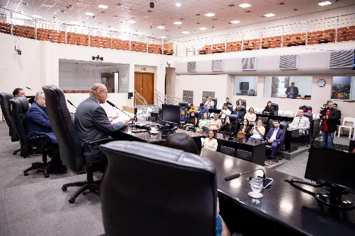 ALMT homenageia apoiadores do II Congresso de Carreiras Jurídicas