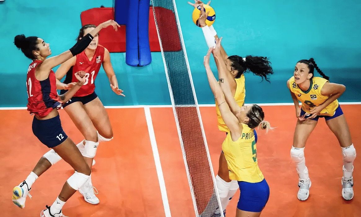 Brasil perde para os EUA, mas avança às quartas de final da Liga das Nações de vôlei