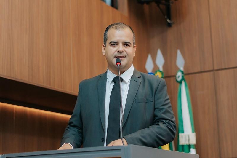 Vereador critica Abilio por ação no TJ para mudar regimento da Câmara: “causa própria”