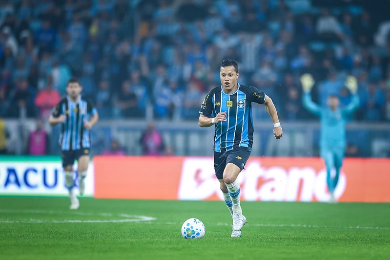 Pavón decide, Grêmio vence o Mirassol e avança na Copa do Brasil