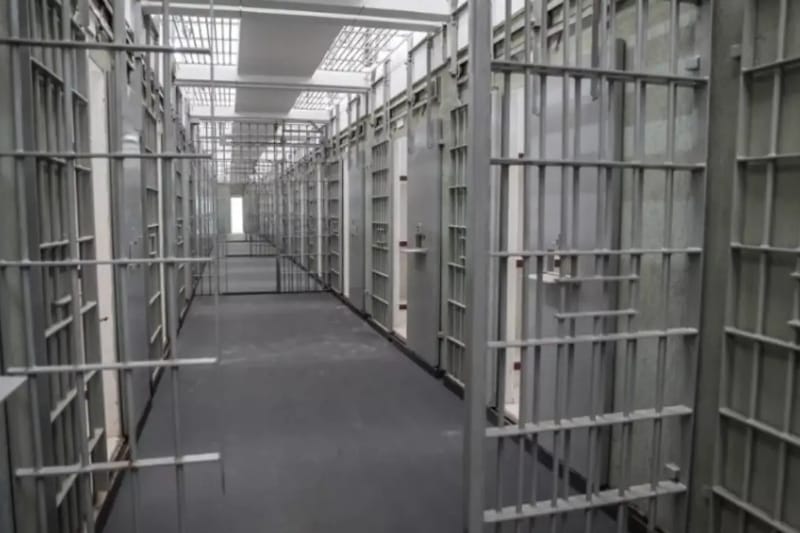 Homem fica preso por mais de cinco meses acusado de envenenar vizinho com cachaça